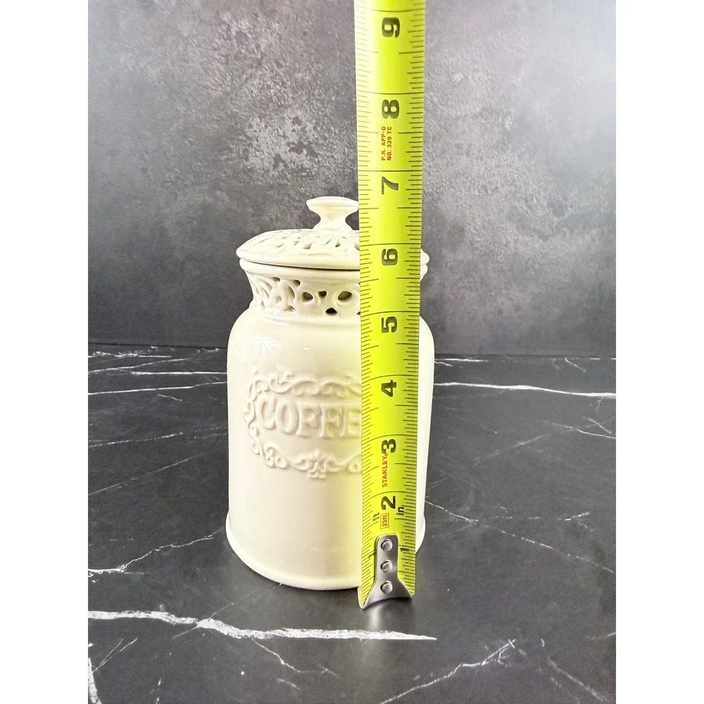 VTG 2006 California Pantry Ceramic Coffee Canister Open Work Lattice 6 1/2in